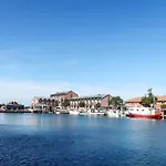 Strandurlaub Im Mit Garten By Interhome Appartement Heiligenhafen
