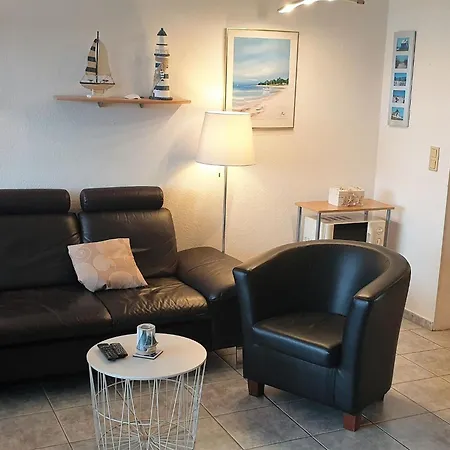 Strandurlaub Im Mit Garten By Interhome Apartamento