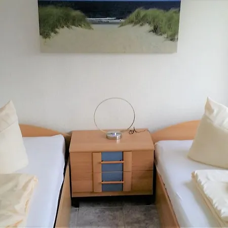 Strandurlaub Im Mit Garten By Interhome Apartamento *