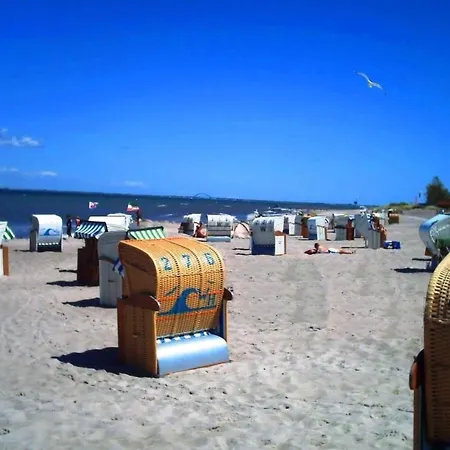 Strandurlaub Im Mit Garten By Interhome Apartamento